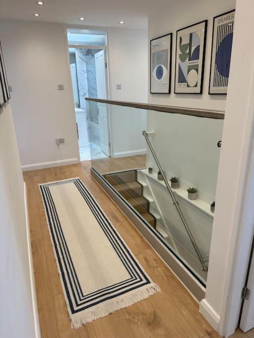 Stylish, Smart & Fun 4 Bed Home Λονδίνο Εξωτερικό φωτογραφία