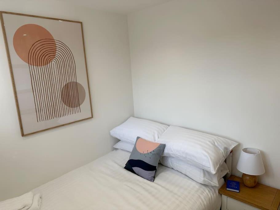 Stylish, Smart & Fun 4 Bed Home Λονδίνο Εξωτερικό φωτογραφία