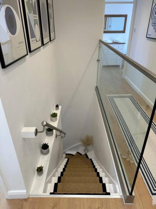 Stylish, Smart & Fun 4 Bed Home Λονδίνο Εξωτερικό φωτογραφία