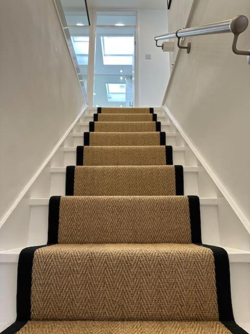 Stylish, Smart & Fun 4 Bed Home Λονδίνο Εξωτερικό φωτογραφία