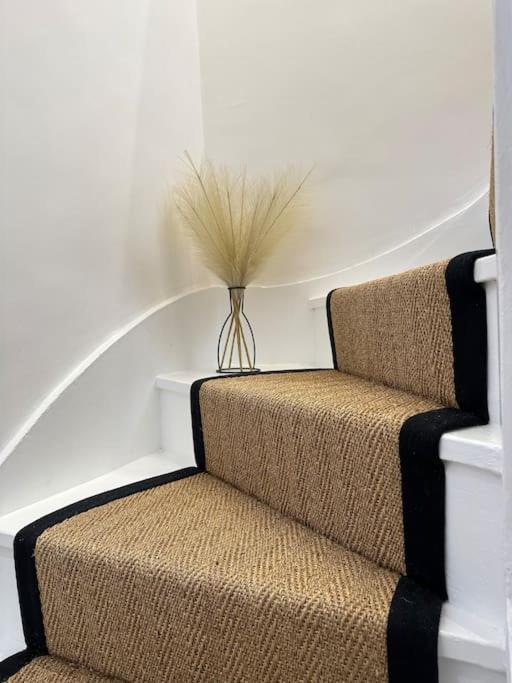 Stylish, Smart & Fun 4 Bed Home Λονδίνο Εξωτερικό φωτογραφία